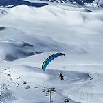 Hara-kiri, Superbe Avec Terrasse Vue Montagne