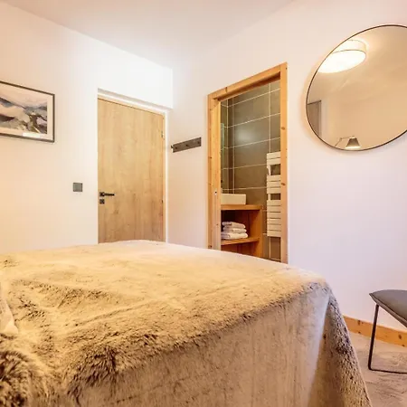 Hara-kiri, Superbe Avec Terrasse Vue Montagne 라 플라뉴